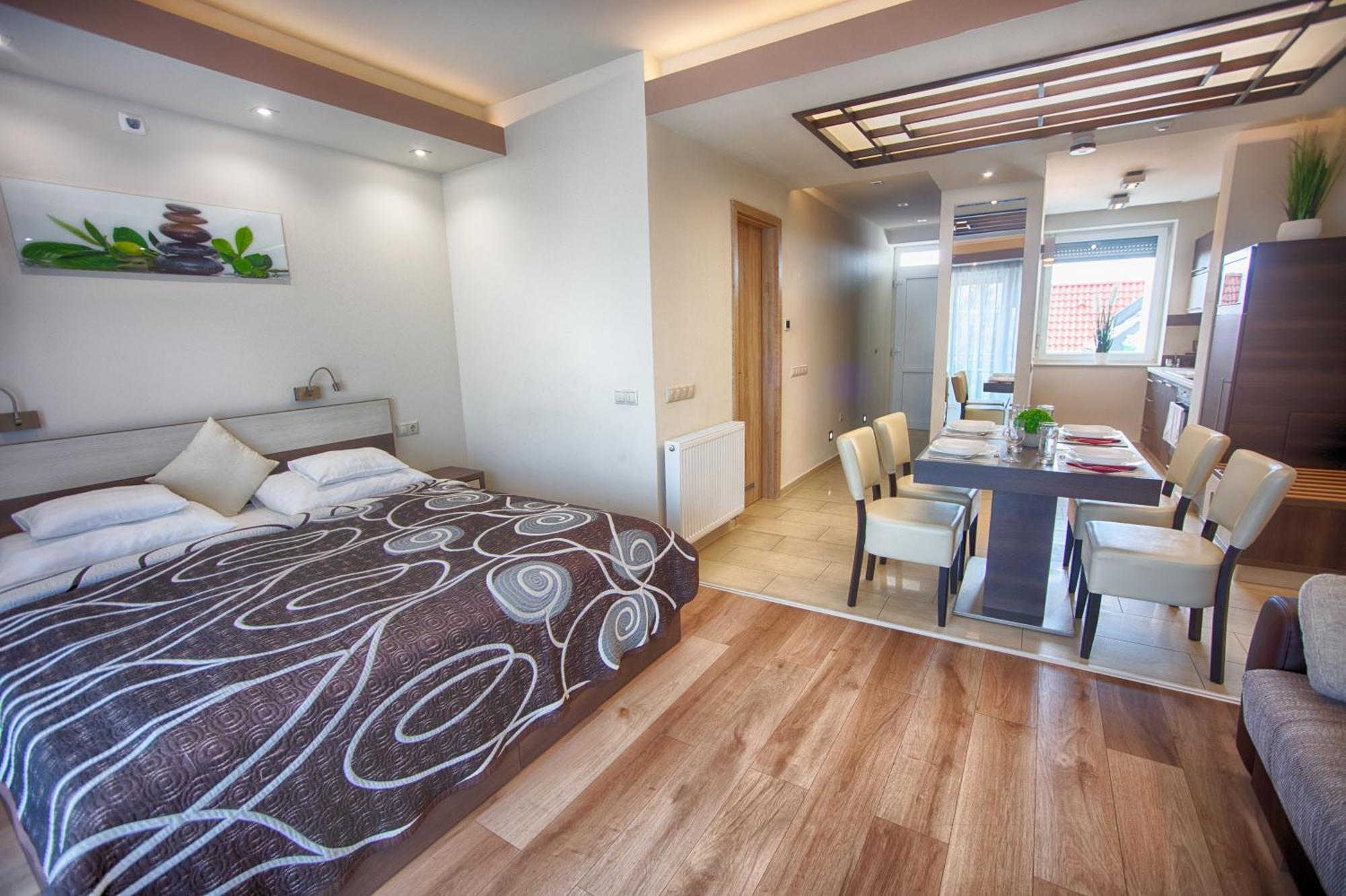 Nemeth Apartmanok ชาร์วาร์ ภายนอก รูปภาพ