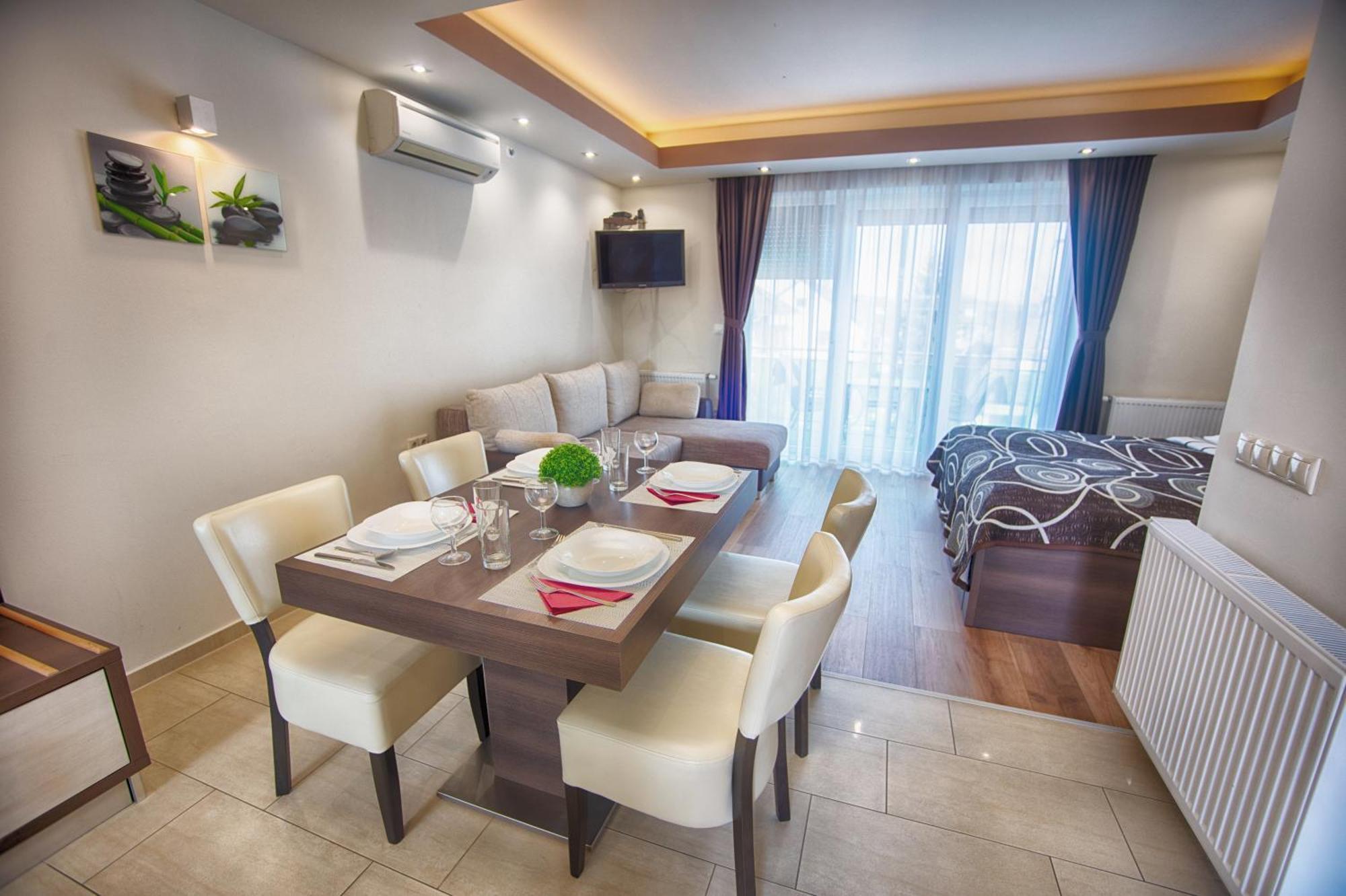 Nemeth Apartmanok ชาร์วาร์ ภายนอก รูปภาพ