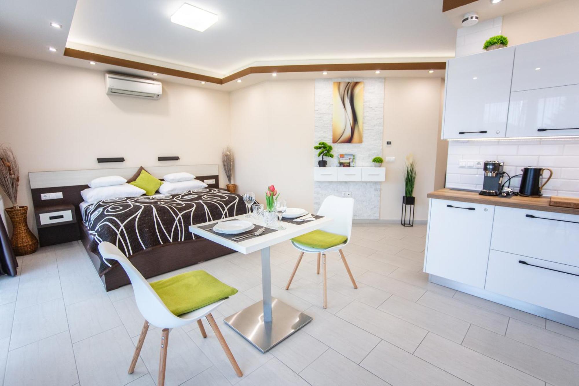 Nemeth Apartmanok ชาร์วาร์ ภายนอก รูปภาพ