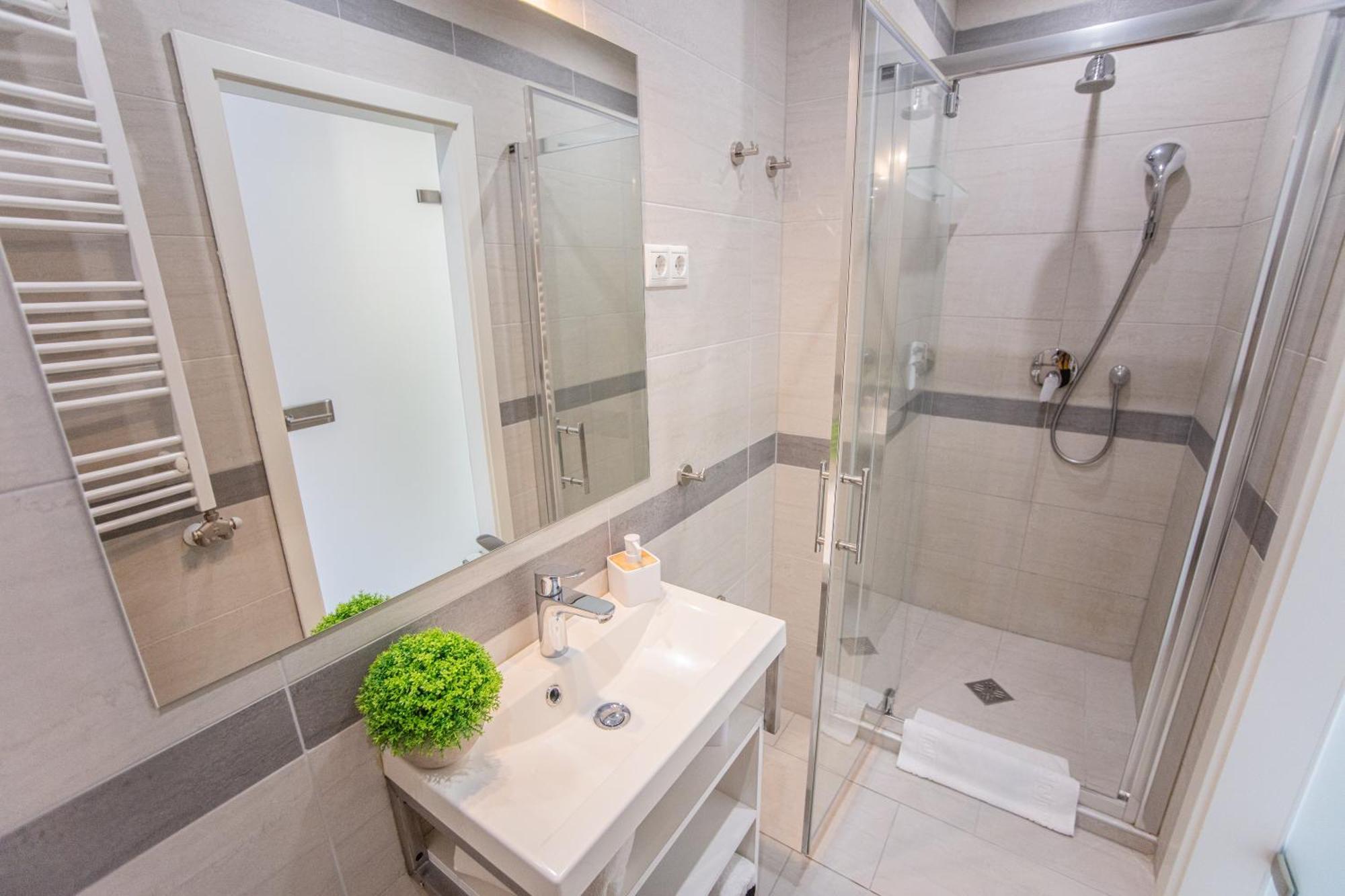 Nemeth Apartmanok ชาร์วาร์ ภายนอก รูปภาพ